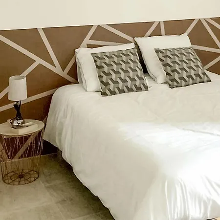 5 Bedroom Stunning In